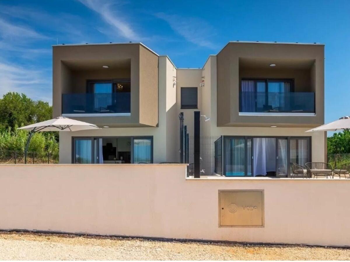 Villa Esmeralda II By Seeadria Agency Novigrad  Exterior photo