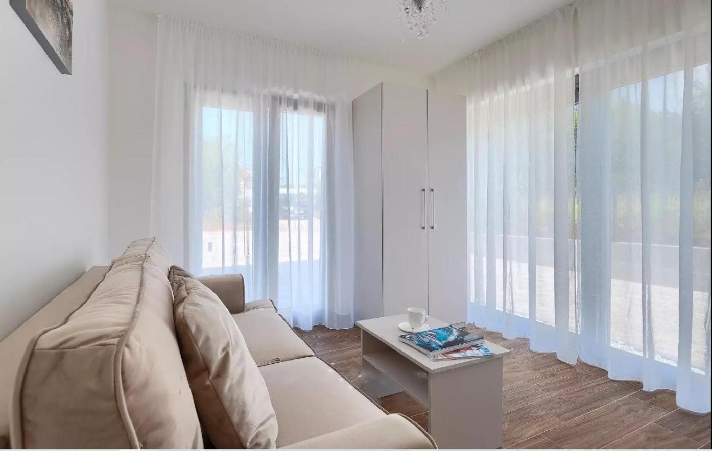 Villa Esmeralda II By Seeadria Agency Novigrad  Exterior photo